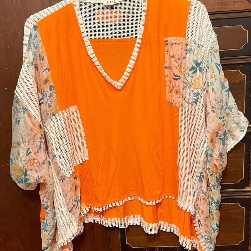 POL Orange and Cream Knit Top - Picture 2 of 7